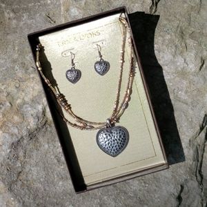 NWT Eric Lyons Heart Necklace & Matching Earrings